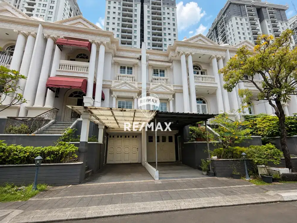 Di Jual Rugi!! Rumah The Villas lokasi Diatas Mall MOI Kelapa Gading, Jakarta Utara