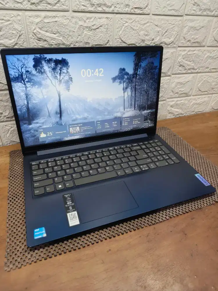 Lenovo ideapad 1i intel Pentium Silver N6000 (8/128gb) 15 inch SLIM