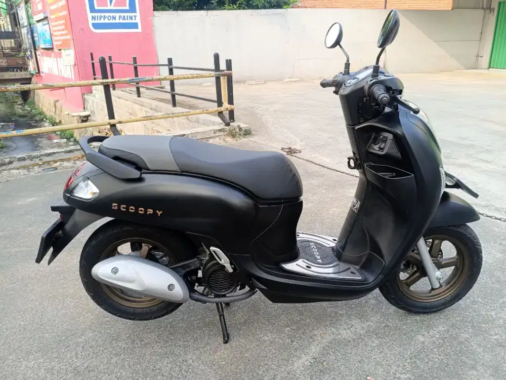 Honda Scoopy Prestige 2025 Tipe Tertinggi CBS ISS