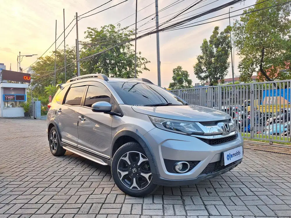 TDP 1 JUTA Honda BR-V 1.5 E Prestige Bensin-AT 2016 Abu CTMGB