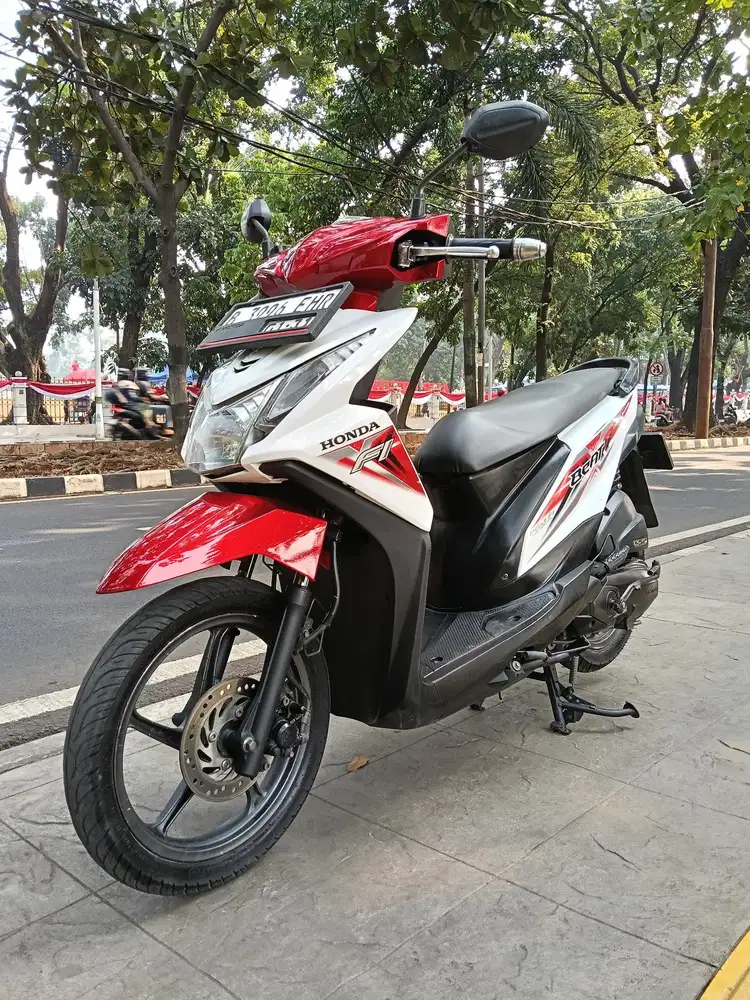 DIJUAL CASH HONDA BEAT CW CBS FI THN 2015 AKHIR STARTER HALUS PAJAK ON