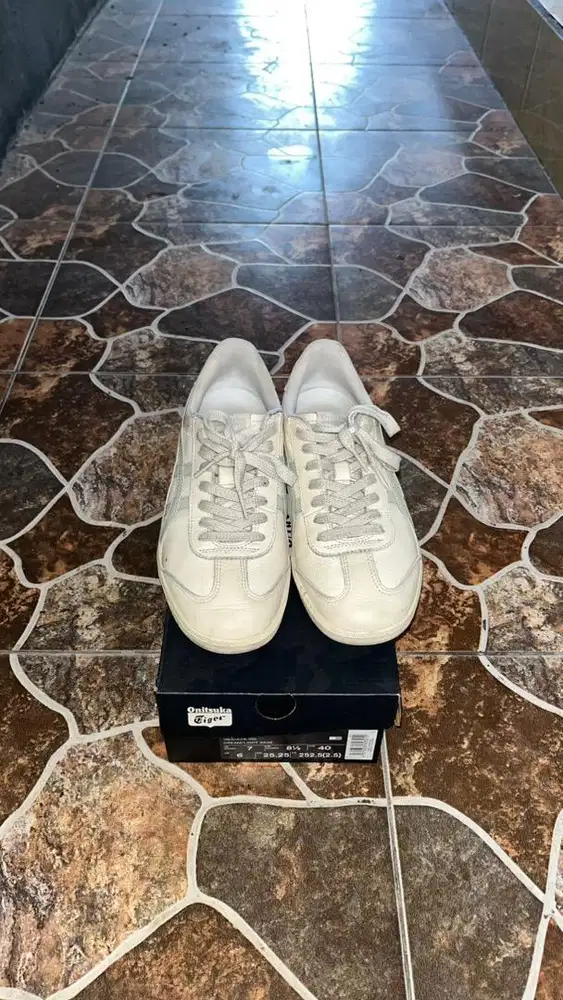 Onitsuka Tokuten