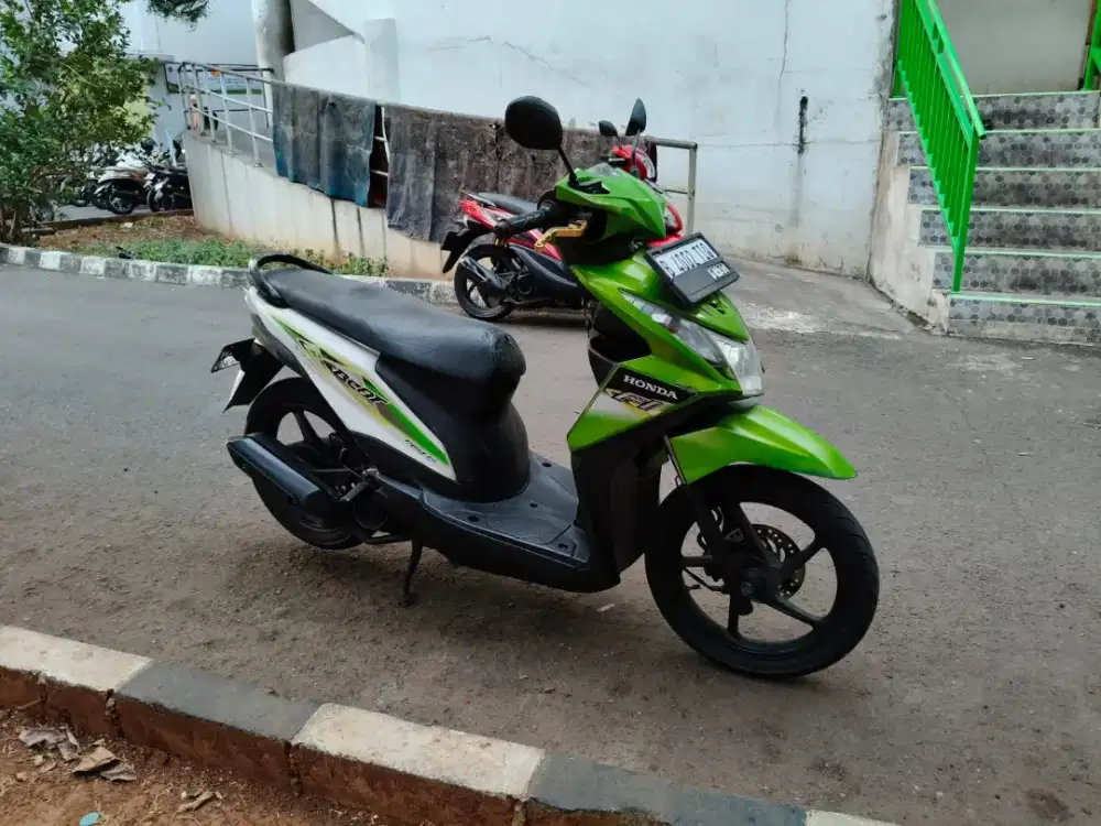 Honda Beat 110 PGM-FI Tahun 2012