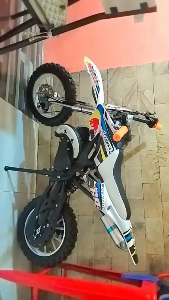 Motor Trail anak bensin 2tak