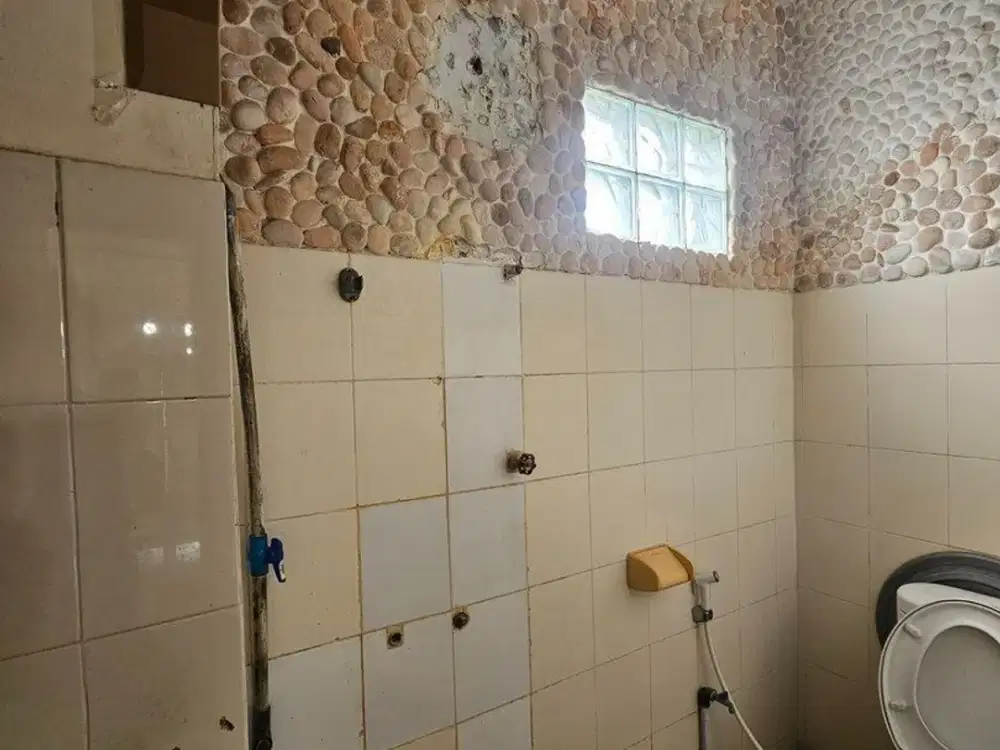 Ruko 3 Lantai Dijual di Denpasar Barat, 2 menit ke Mahendradata Selatan