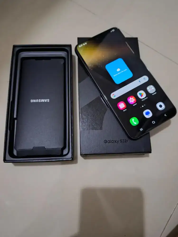 Samsung S22+ 5G 8/256 Like New