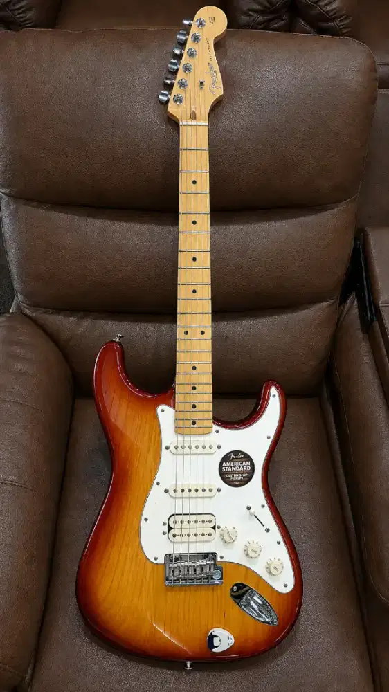 Gitar Fender American Standard Stratocaster HSS