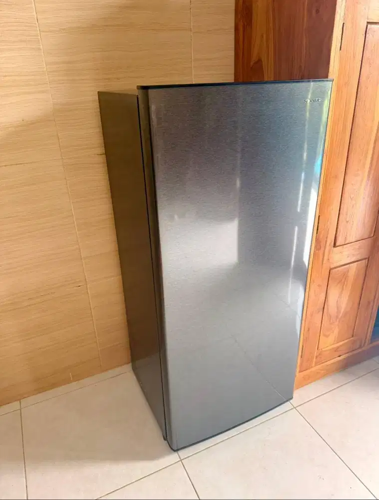 KULKAS SHARP 1 PINTU