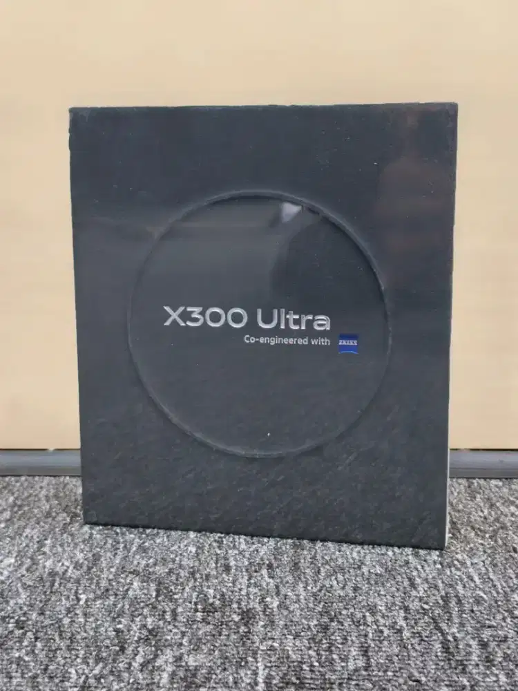VIVO X300 ULTRA 16/512 GARANSI RESMI