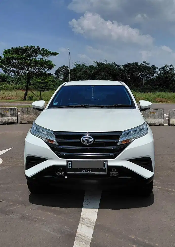 Daihatsu Terios X at 2022 putih Matik