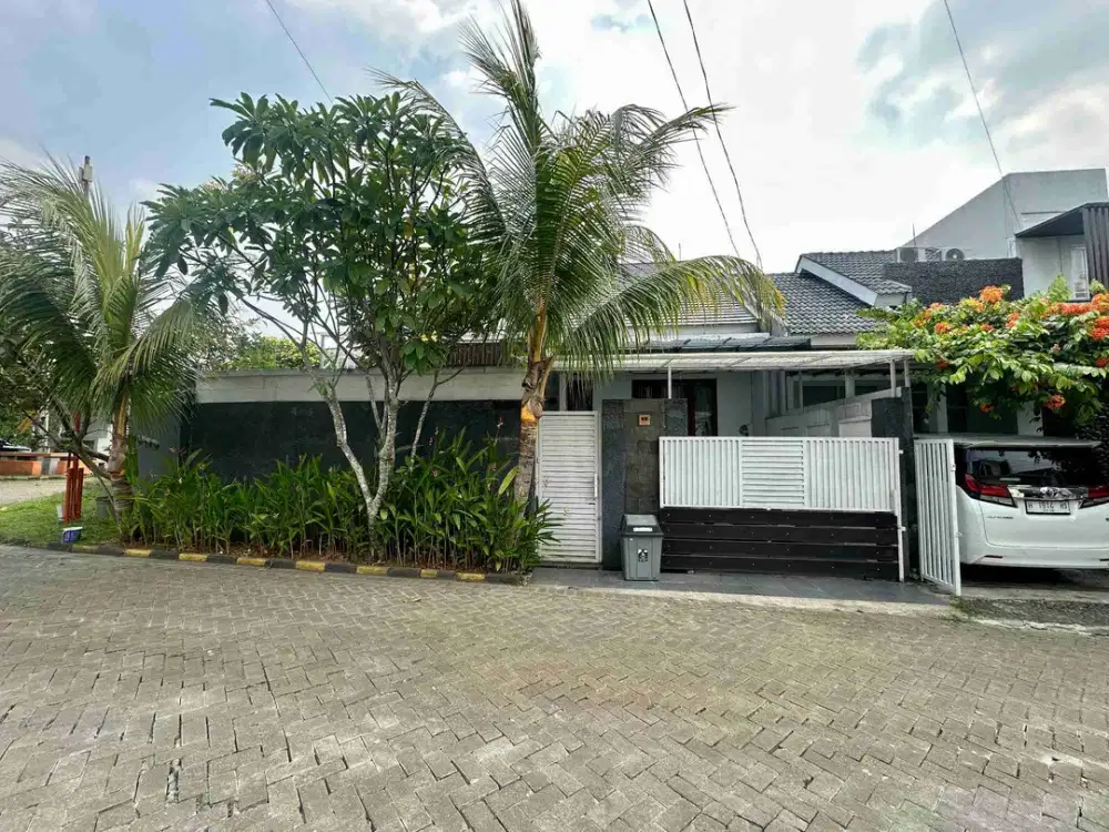 Dijual Rumah Hook Tropical Villa Pajajaran Regency Strategis Siap Huni