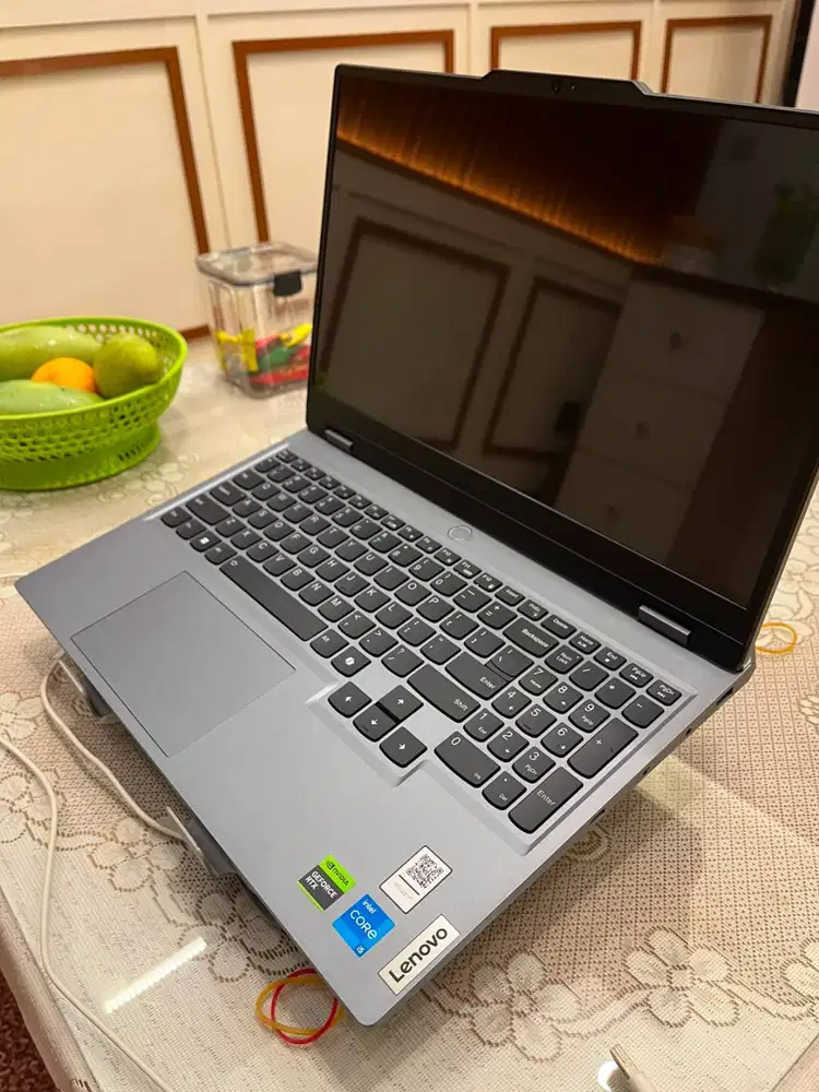 JUAL CEPAT LAPTOP LENOVO 15IRX9 RAM 24 GIGA I5 -13450HX RTX3050 512GB