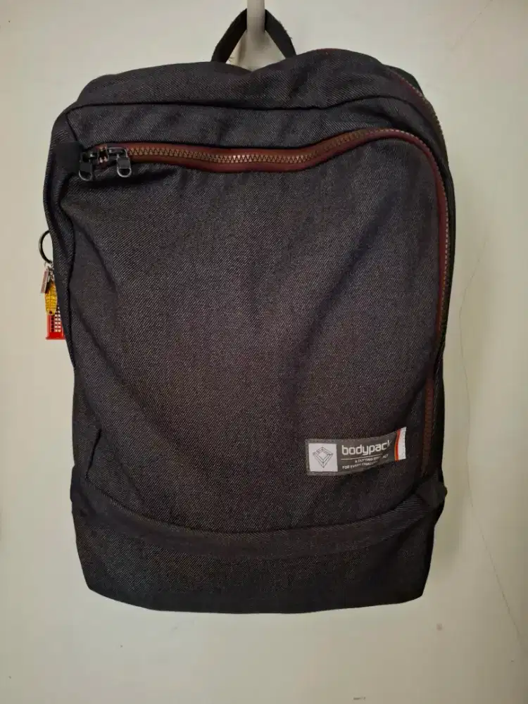 Tas backpack Bodypack laptop 14 masih ok