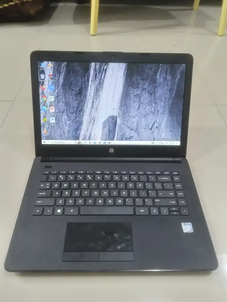 Laptop Second Bergaransi HP 14-BS