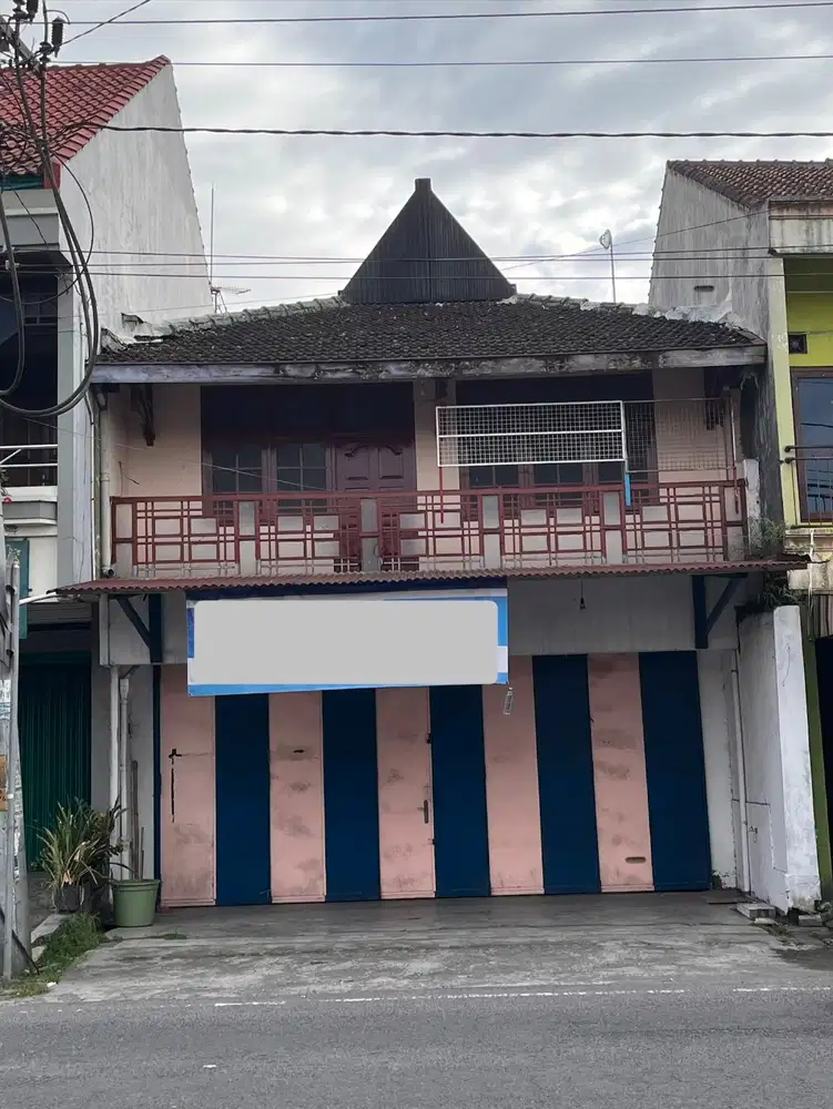 Disewakan Ruko 2 Lantai Pinggir Jalan Dekat Pasar Wedi