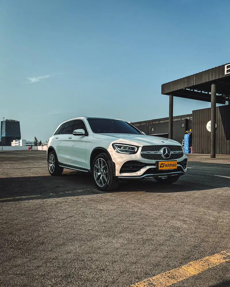 MERCEDES-BENZ GLC200 AMG 2021