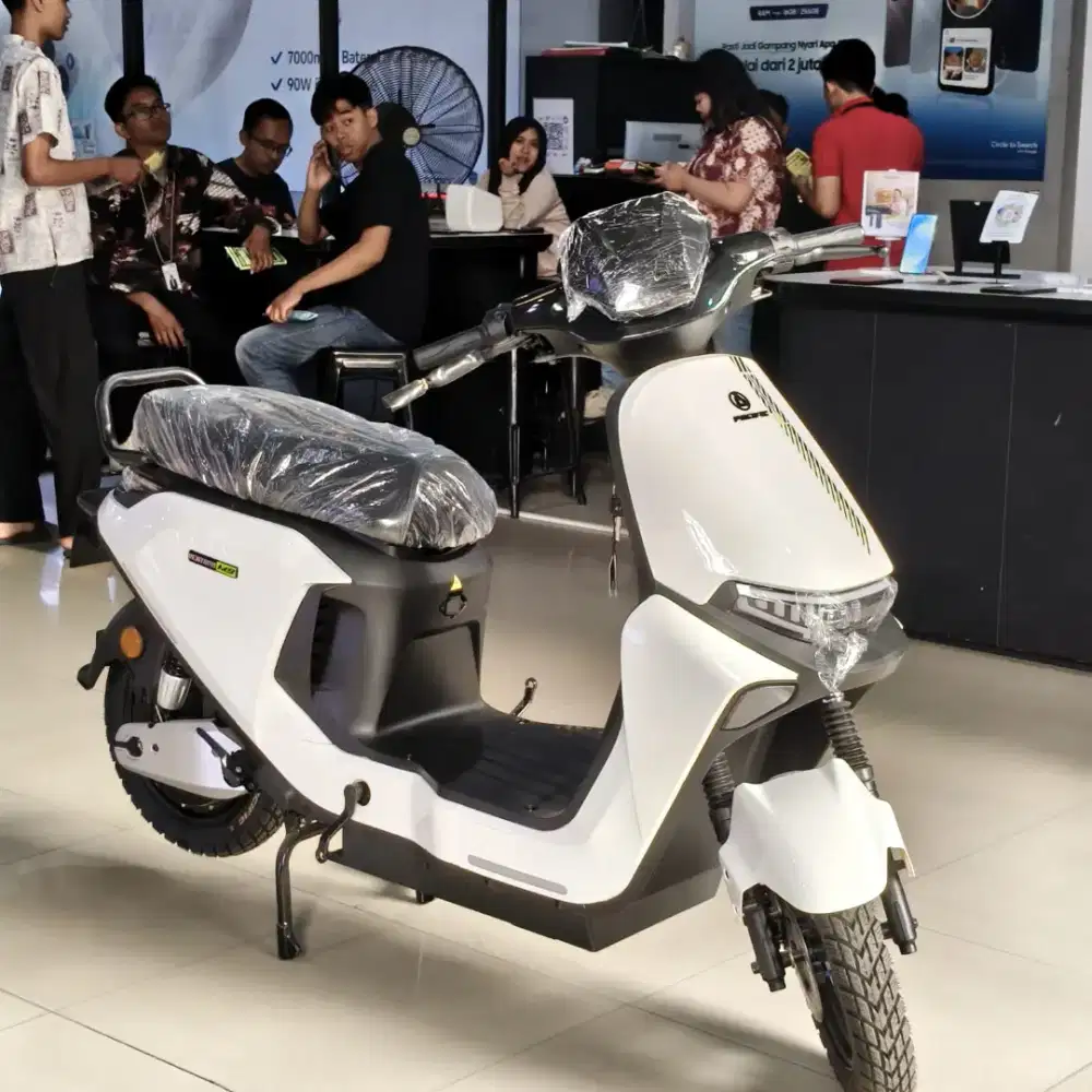 SEPEDA LISTRIK KEREN SOLUSI JALAN TANPA MIKIRIN BBM