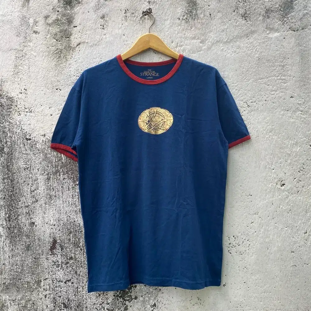 Kaos Marvel Doctor Strange - Size L - Baju