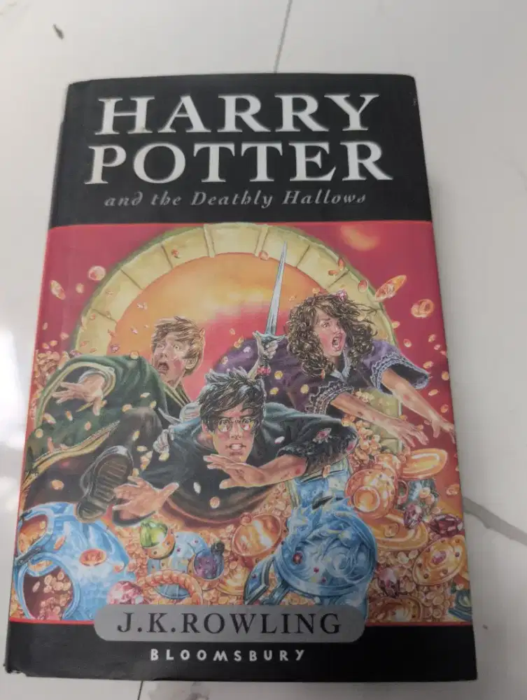 HARRY POTTER AND THE DEATHLY HALLOWS