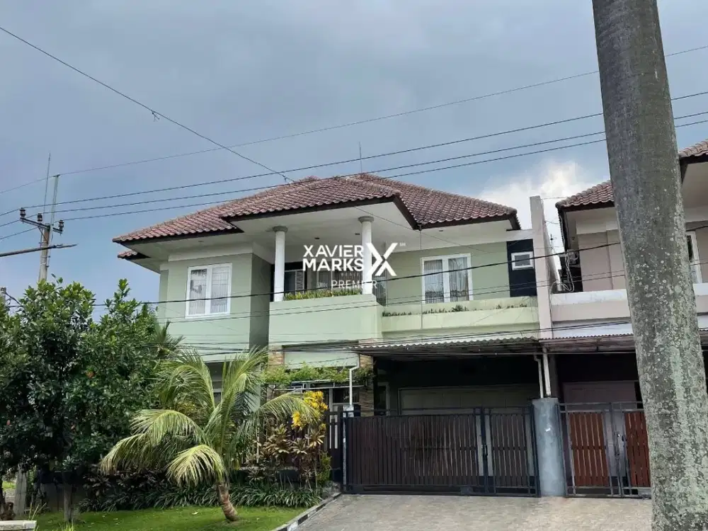 DIJUAL Rumah Mewah 2Lt Full Furnish dan Bonus Perabot Siap Huni Keamanan 24 Jam Dg One Gate System Kawasan Elite Dekat UNMER dan MCP di Puncak Dieng