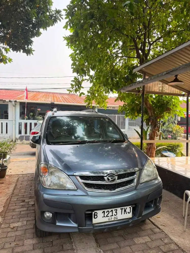 Daihatsu Xenia 2010 Bensin