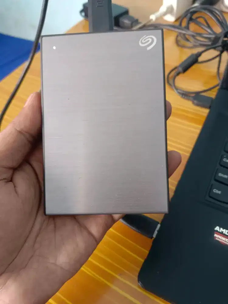 Seagate One Touch HDD - Hardisk Eksternal 1TB +  Pouch