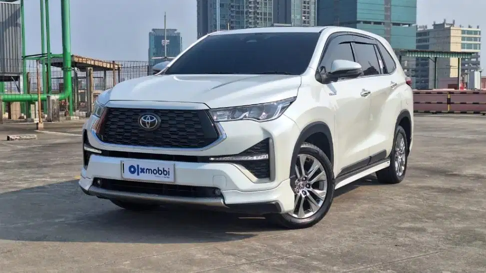 Toyota Kijang Innova 2.0 Zenix Q HV CVT TSS Modellista Hybrid-AT 2023