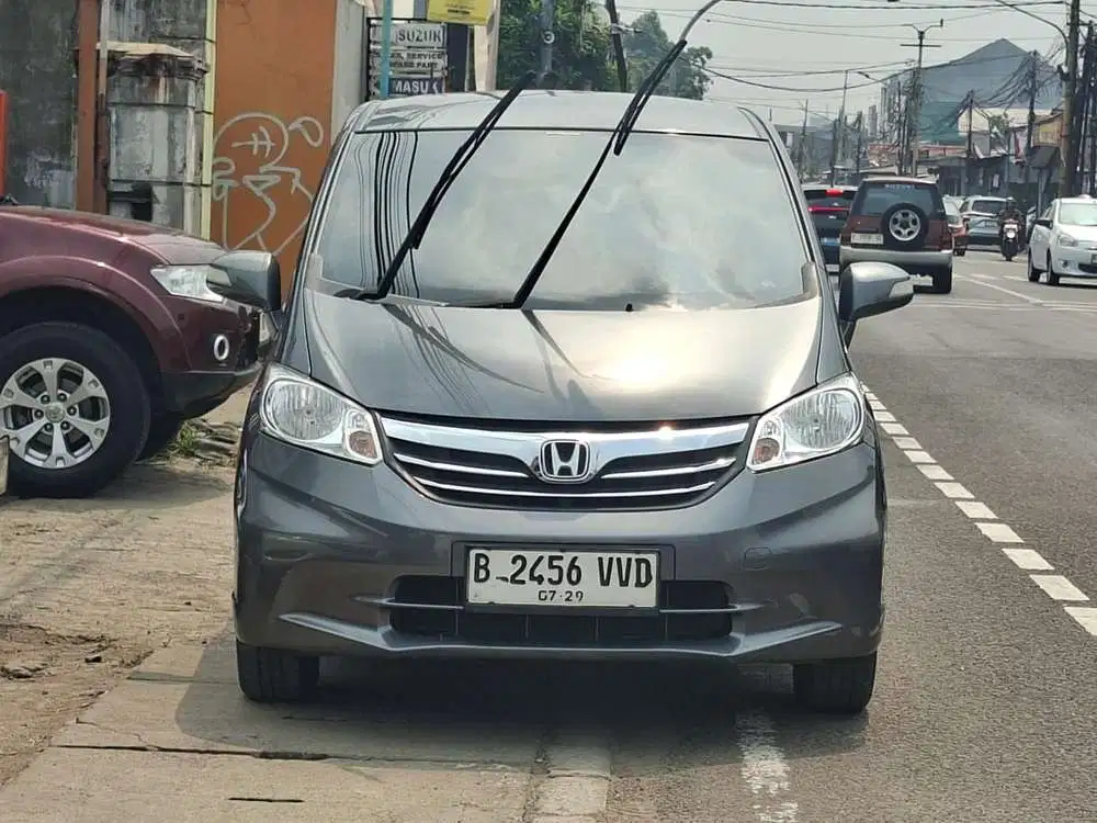 Honda Freed 2012 Bensin