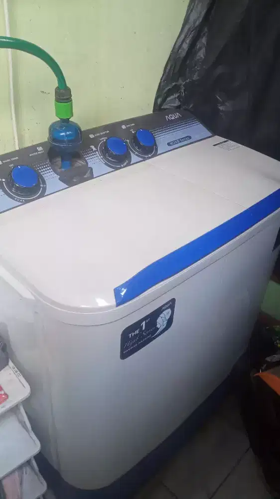 Dijual mesin cuci bekas merk Aqua
