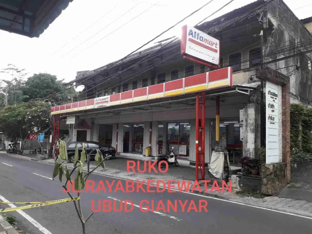 di sewakan 4 ruko di jln utama kedewatan ubud