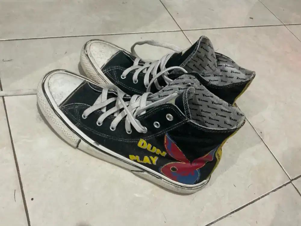SEPATU SNEAKERS UK40-41