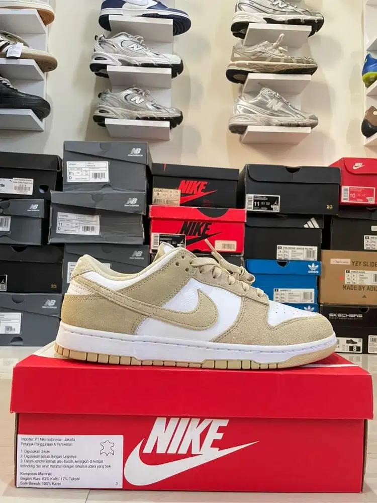 Nike Dunk Low (Size 45) BNIB Ex Display Original 100%