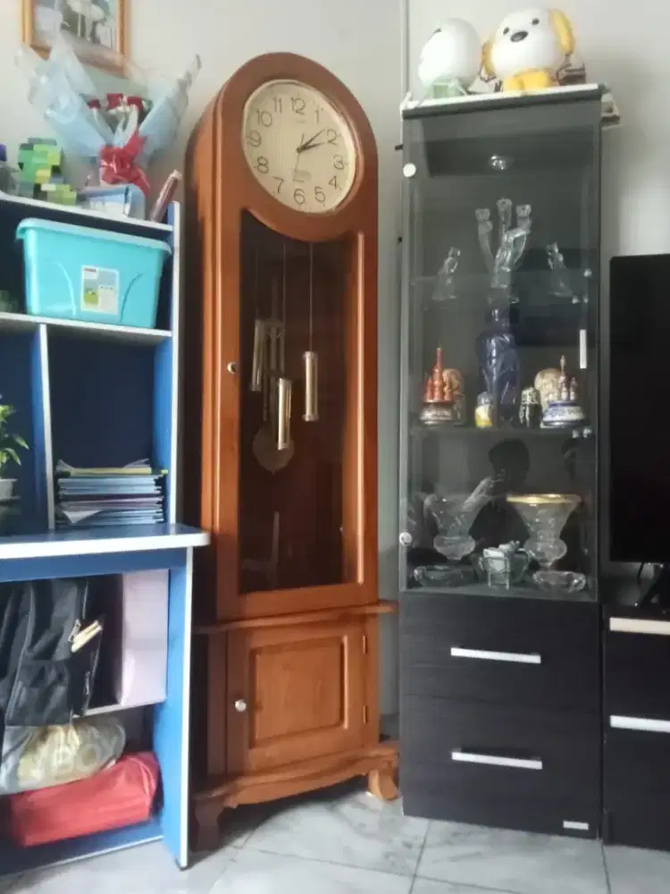 Jam Kayu Berdiri (Cantik dan Elegan)