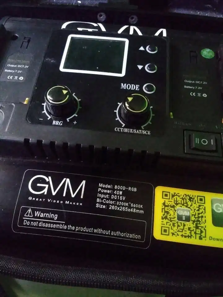 Lighting (GVM II 800D-RGB) Original Fullset Bonus Tripod