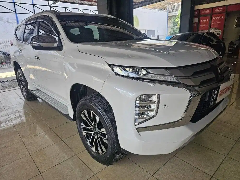 Mitsubishi Pajero Sport New Dakar 4X2 Ultimate 2022 Putih