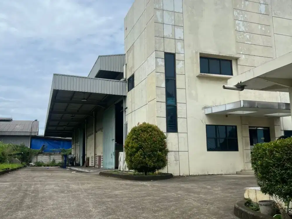 Dijual cepat pabrik siap pakai di kawasan KIM karawang