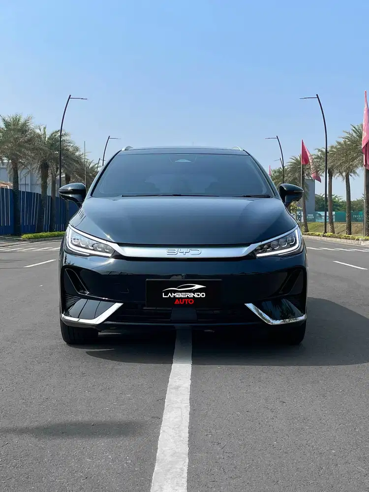 BYD M6 SUPERIOR EV 2025 LISTRIK HITAM 3 BARIS LOW ODO 2024