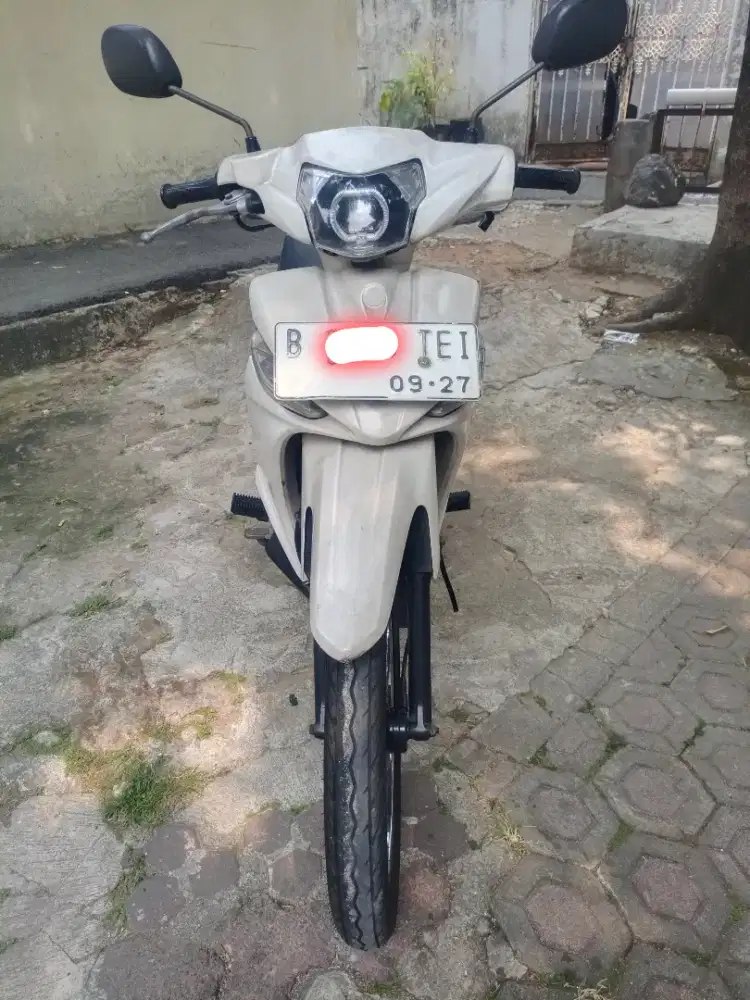 dijual vega zr 2010 pajak hidup
