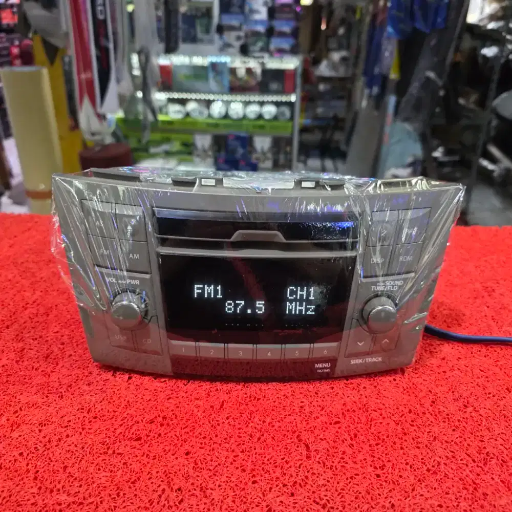 Head Unit Suzuki Ertiga 2012-2013 CD Radio FM AM Orisinil