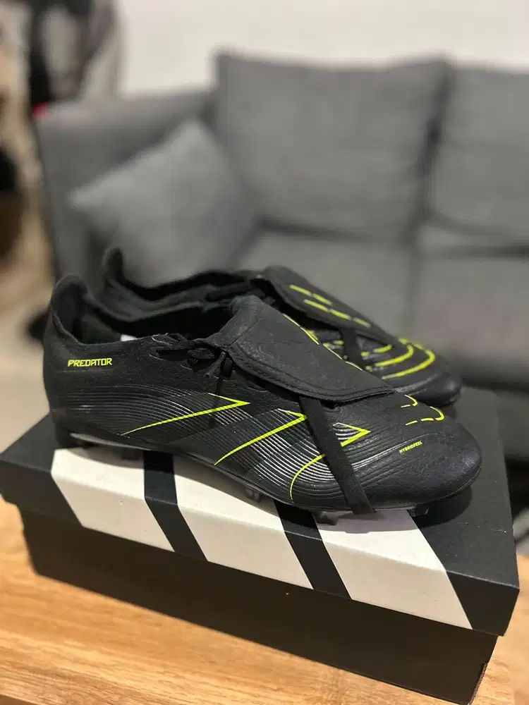 Sepatu Bola Adidas Predator Grade League FT FG/MG