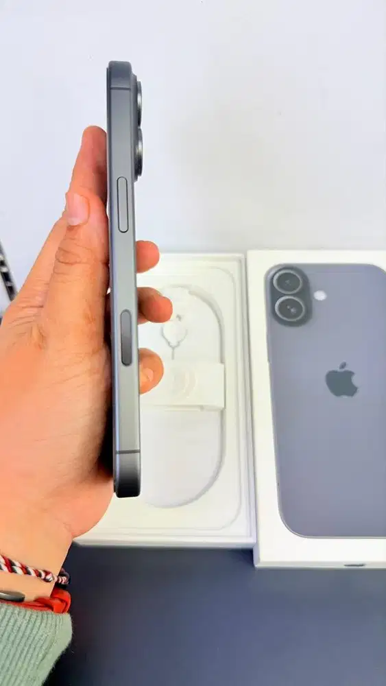 Iphone 17 256 like new ibox
