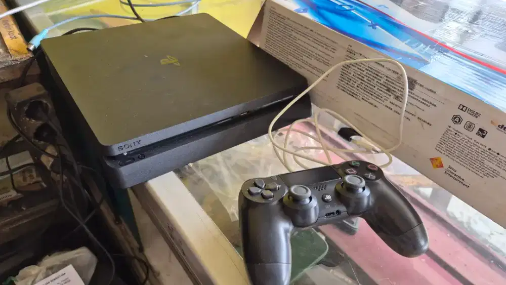 PS 4 slim 500gb komplit dus
