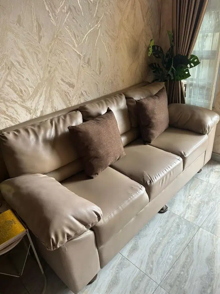 Sofa kulit oscar 3 seat / dudukan