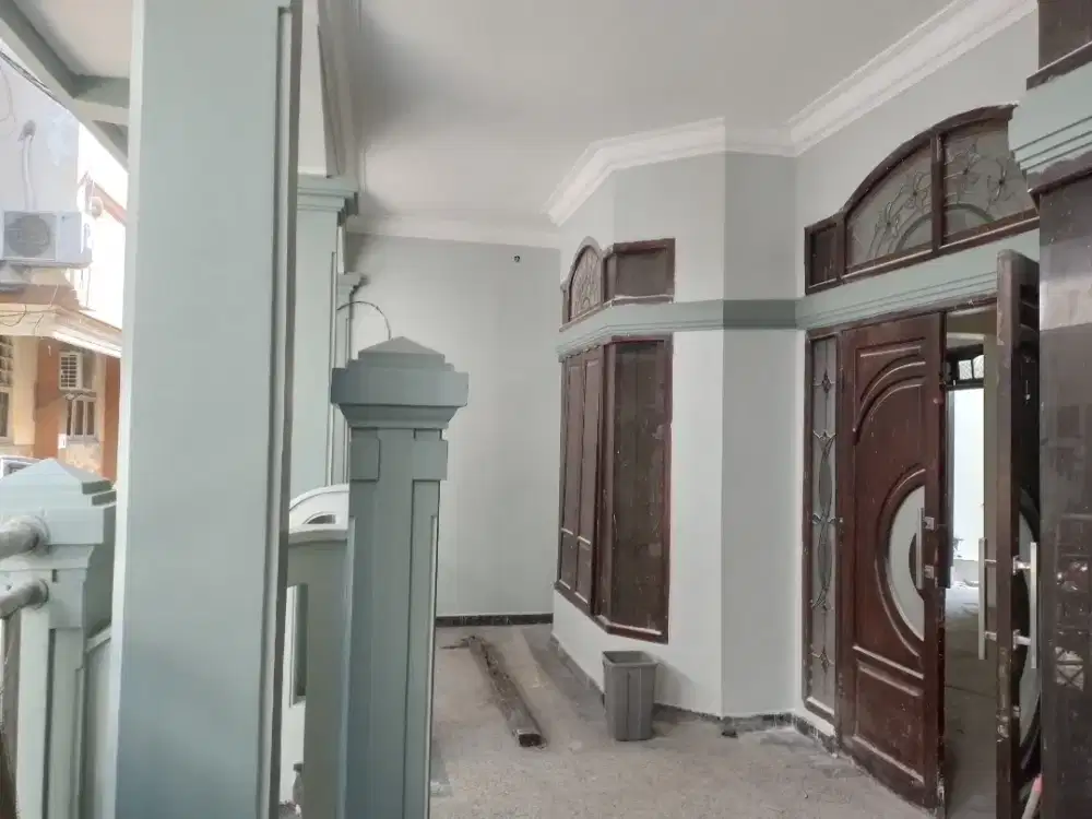 Tukang cat rumah