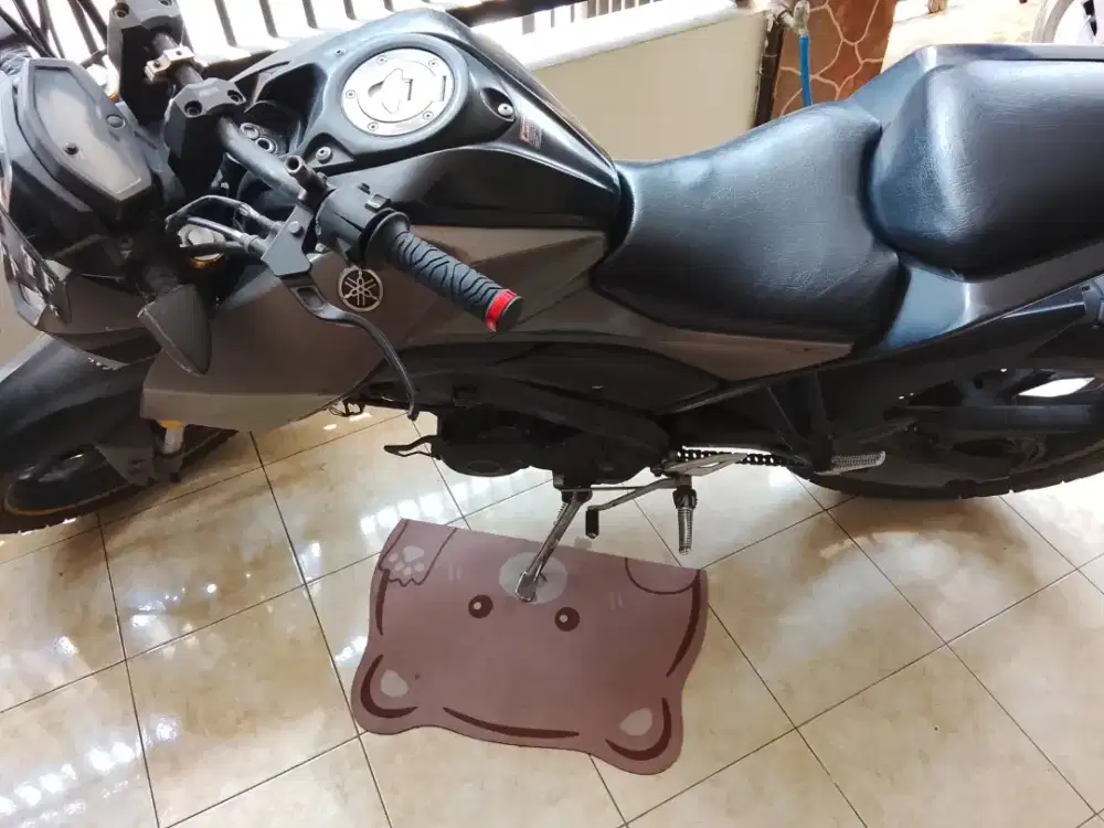 Yamaha Xabre BG7