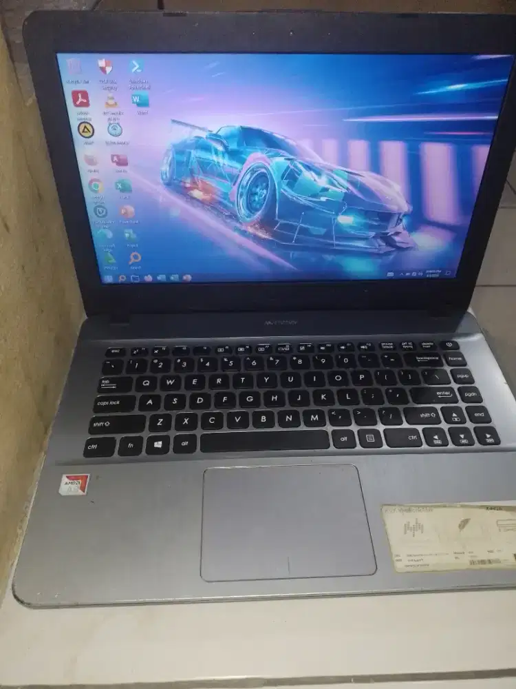 Laptop aaus x441b ram 4 gb hardisk 500  gb