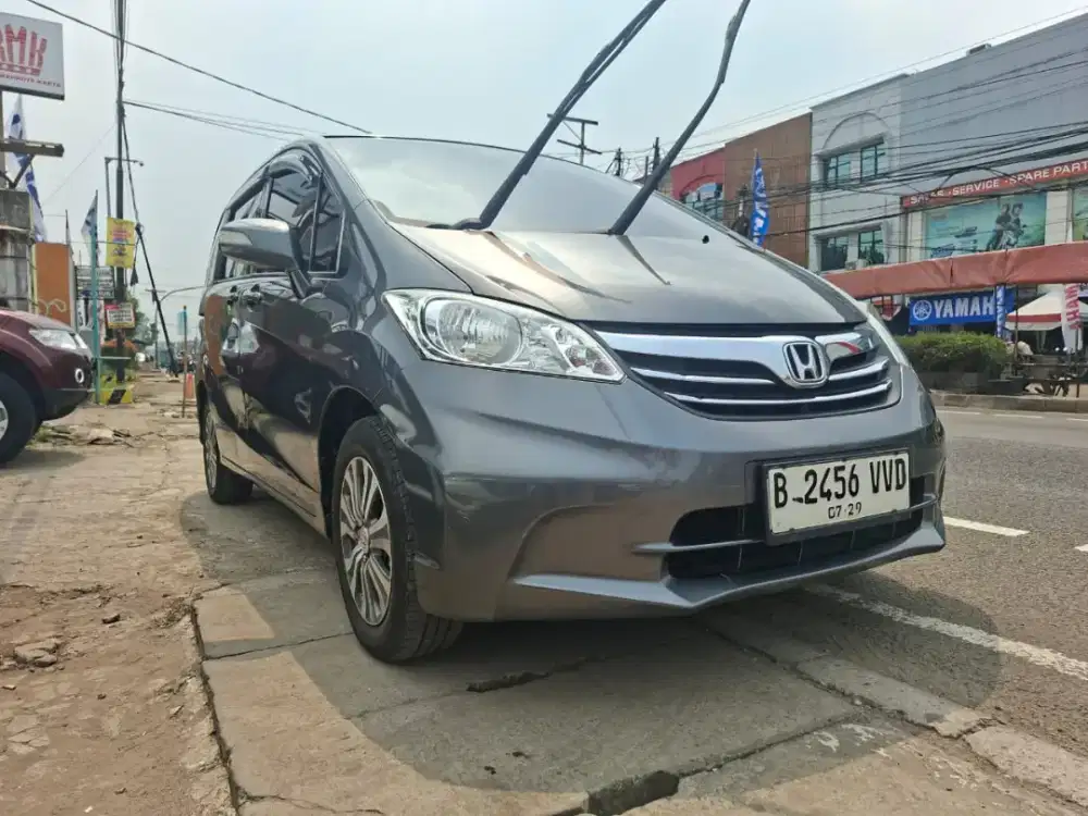 HONDA FREED AT 2012