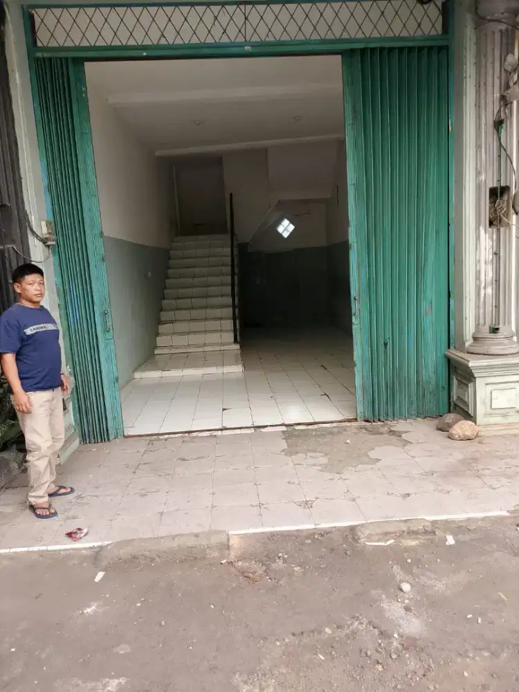 DISEWAKAN RUKO 2 LANTAI HATGA MURAH- LOKASI STRATEGIS.