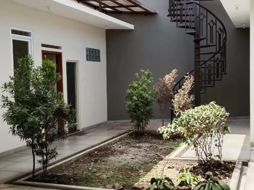 ~TEMURAH RUMAH SIAP HUNI DI KOMPLEK DAKOTA (SAYAP PASTEUR) BANDUNG