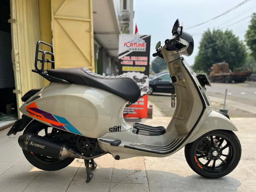 PIAGGIO PRIMAVERA S OHLINS AKRAPOVIC 2024 KM 6RB HEDON VESPA SPRI